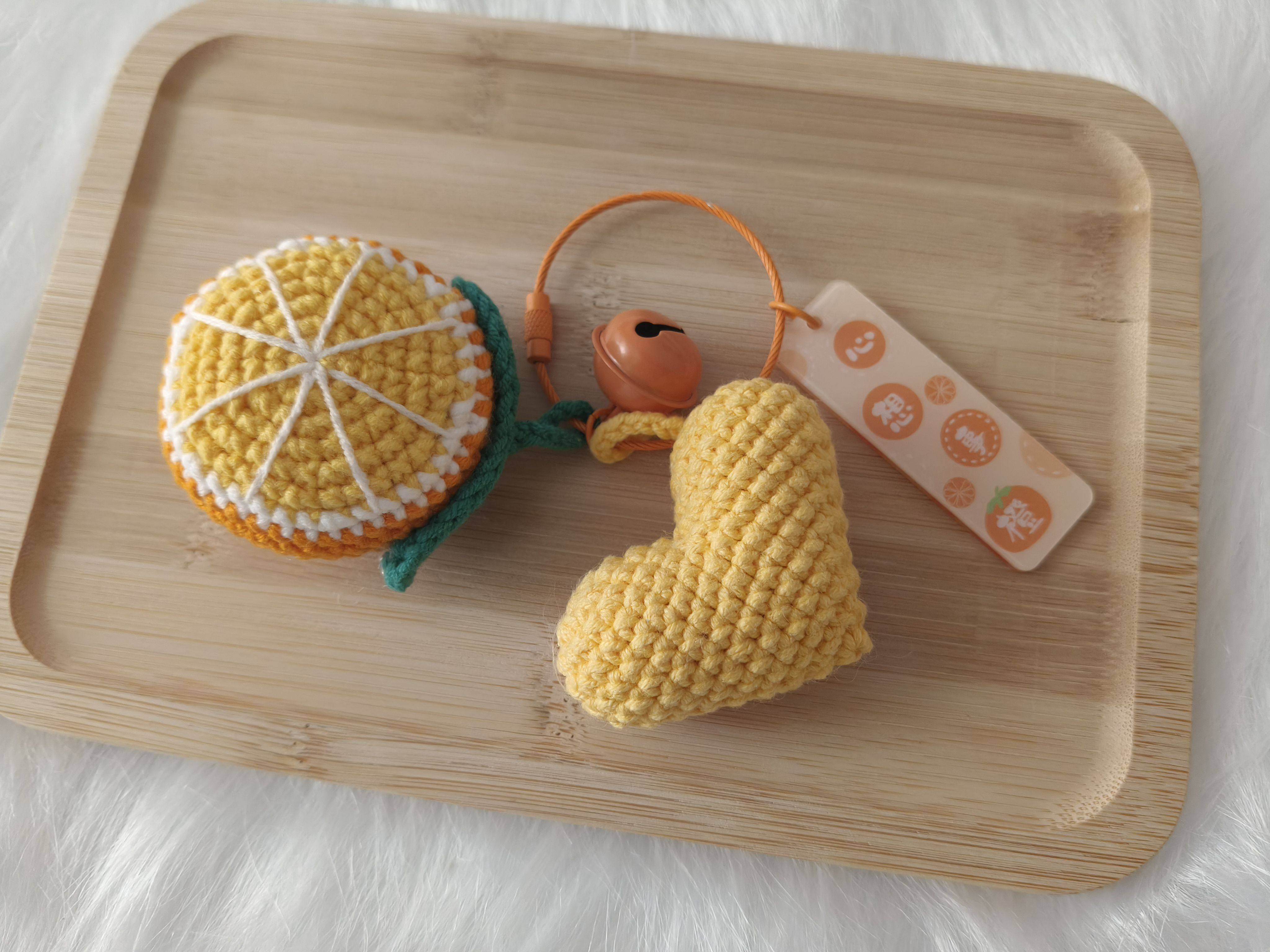 手工钩织苹果柿子花生钥匙挂件包包饰品精致礼品一生一世情人节