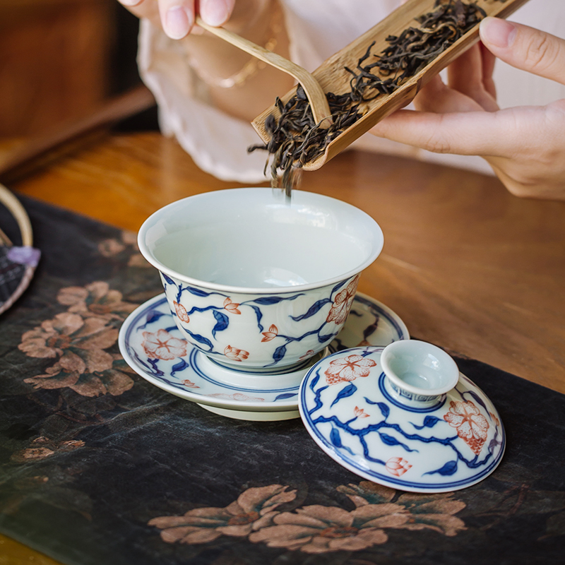 景德镇纯手工青花盖碗陶瓷茶具三才杯仿古釉下彩手绘石榴花泡茶碗-图2