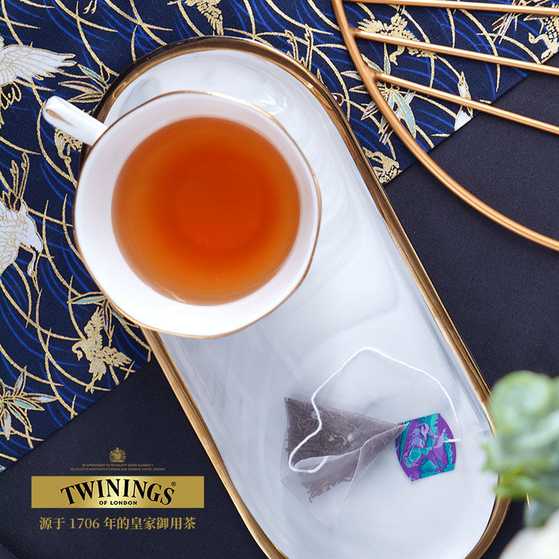 李铢衔挚爱 Twinings川宁大叶白金进口双季大吉岭红茶三角茶包 Twinings官方旗舰店 淘优券