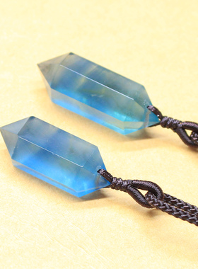 如鸿天然萤石六棱柱吊坠男女款