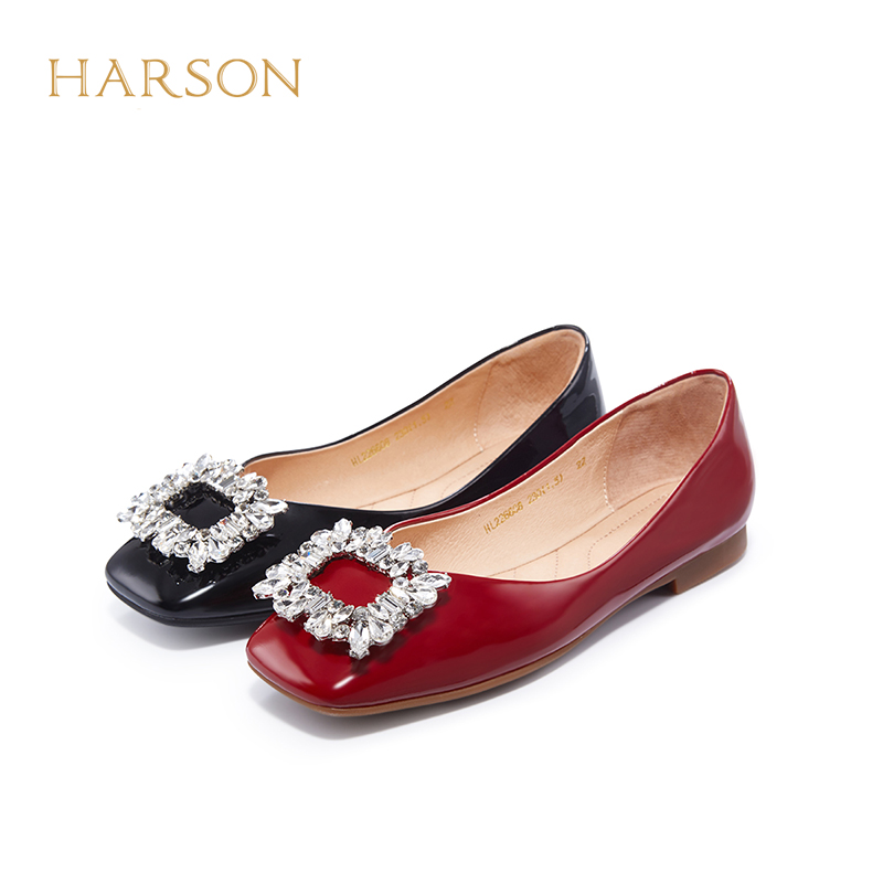 哈森单鞋女春季新款晚晚风温柔鞋水钻浅口平底鞋红色婚鞋HL226608