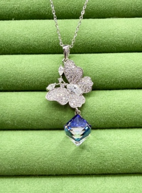 小如方糖仿水晶蝴蝶项链女高级精致轻奢锁骨链