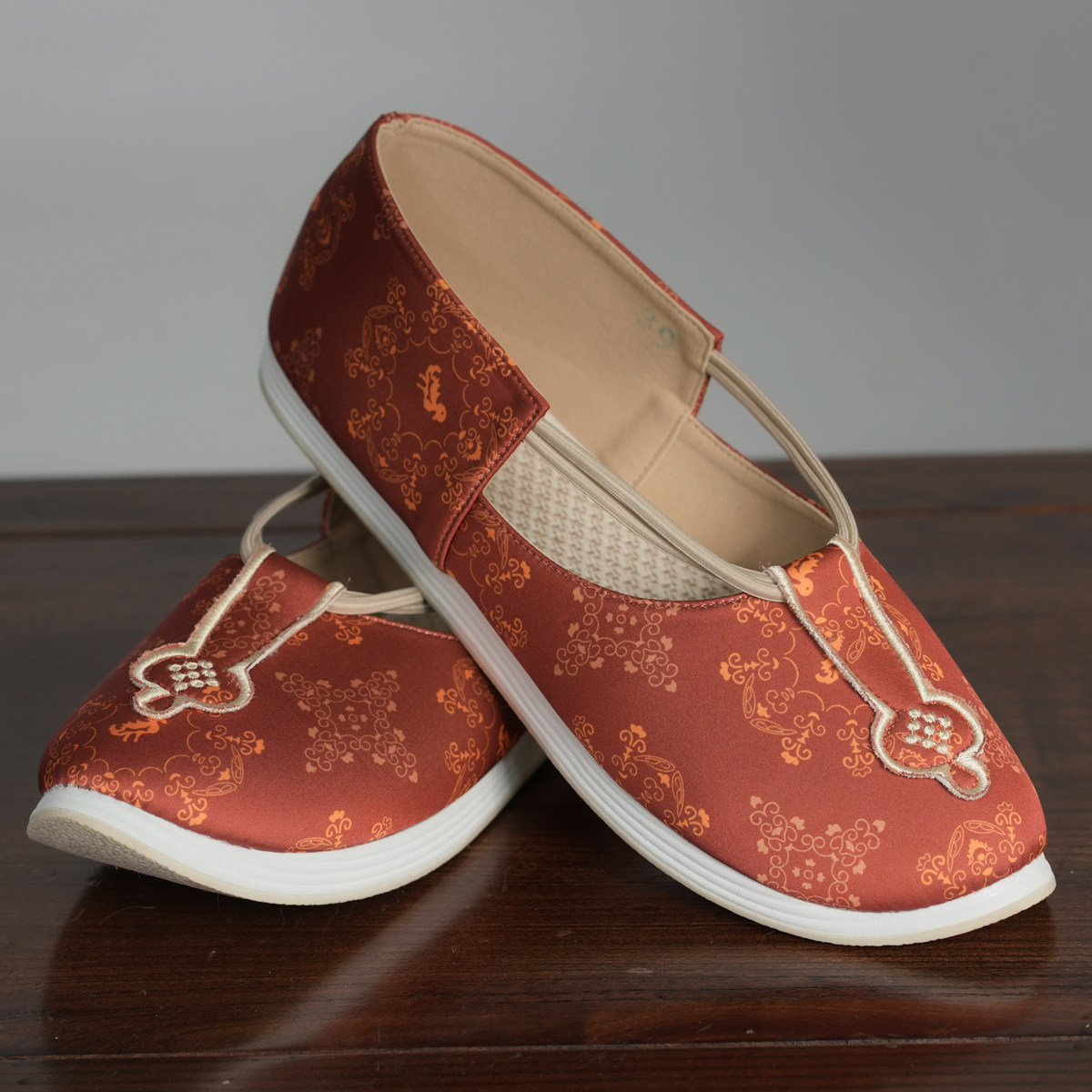 江南朱记【去踏春鸭】复原唐代如意鞋原创翘头鞋百搭汉服鞋子女平,淘宝优惠券,粉丝福利购,淘宝优惠卷