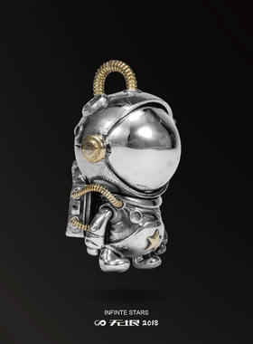 无垠手脚可动太空宇航员水晶吊坠
