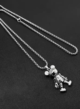 四肢可活动小熊项链钛钢嘻哈朋克长款百搭高级感小众男士吊坠