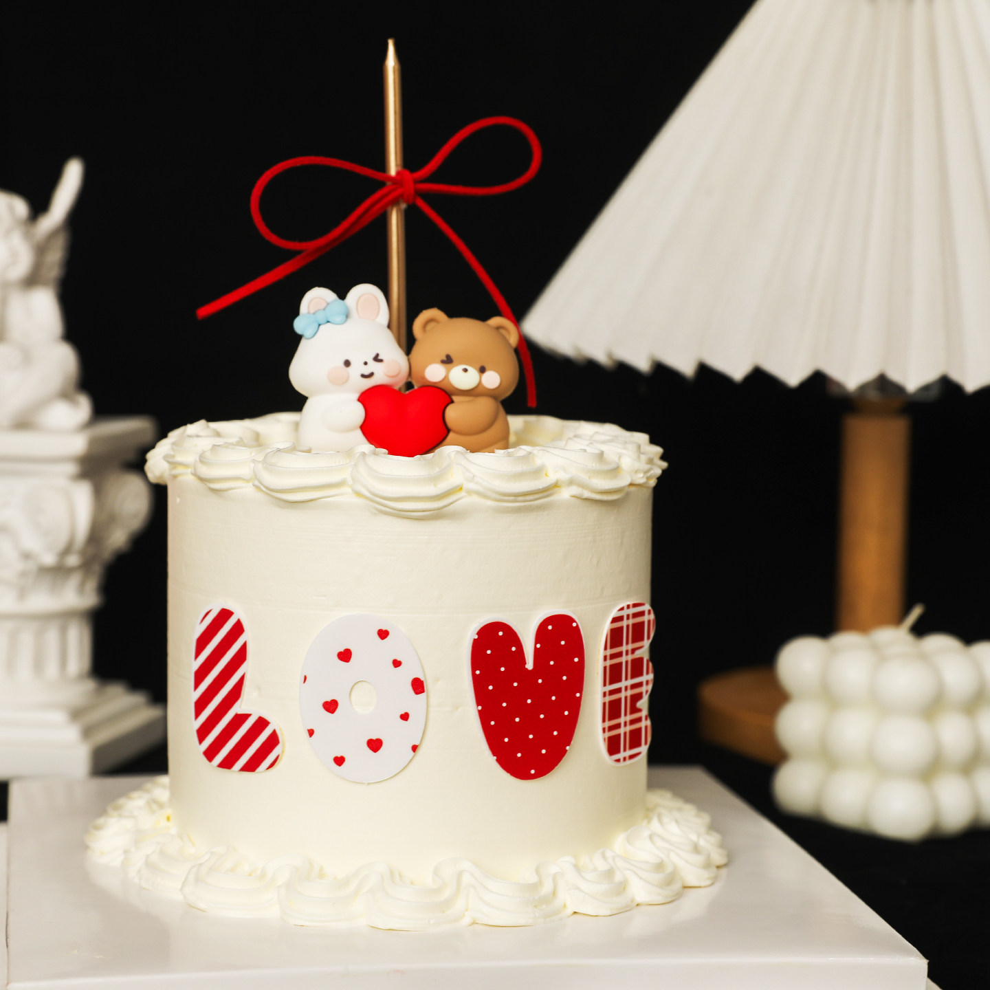 包邮网红2.14情人节熊兔抱心软胶摆件情侣卡通拥抱小熊蛋糕装饰,淘宝优惠券,粉丝福利购,淘宝优惠卷