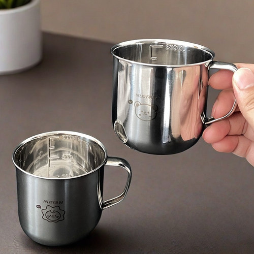 儿童水杯304不锈钢家用卡通夏季幼儿园专用口杯上学宝宝刻度量杯 - 图0