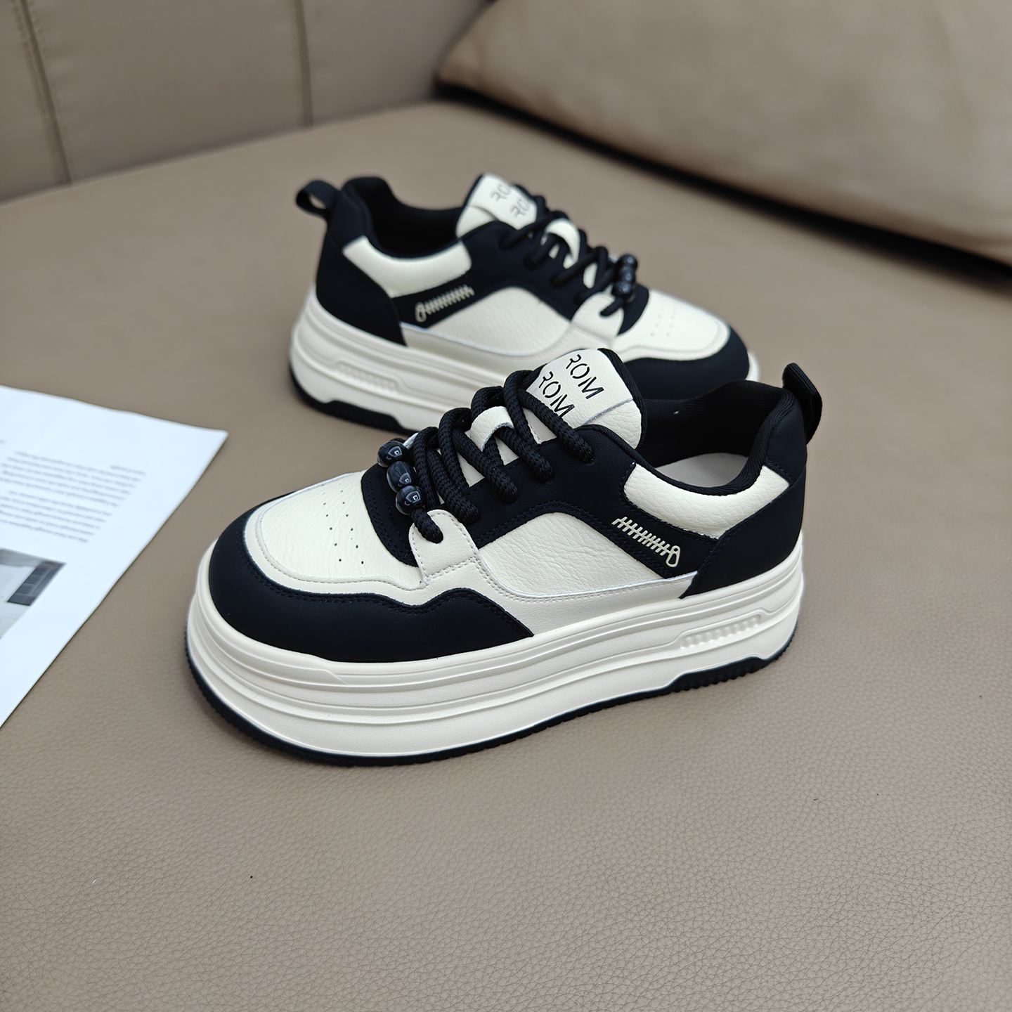 真皮小白鞋女增高小个子2025秋季新款轻便百搭厚底板鞋休闲运动鞋 - 图0