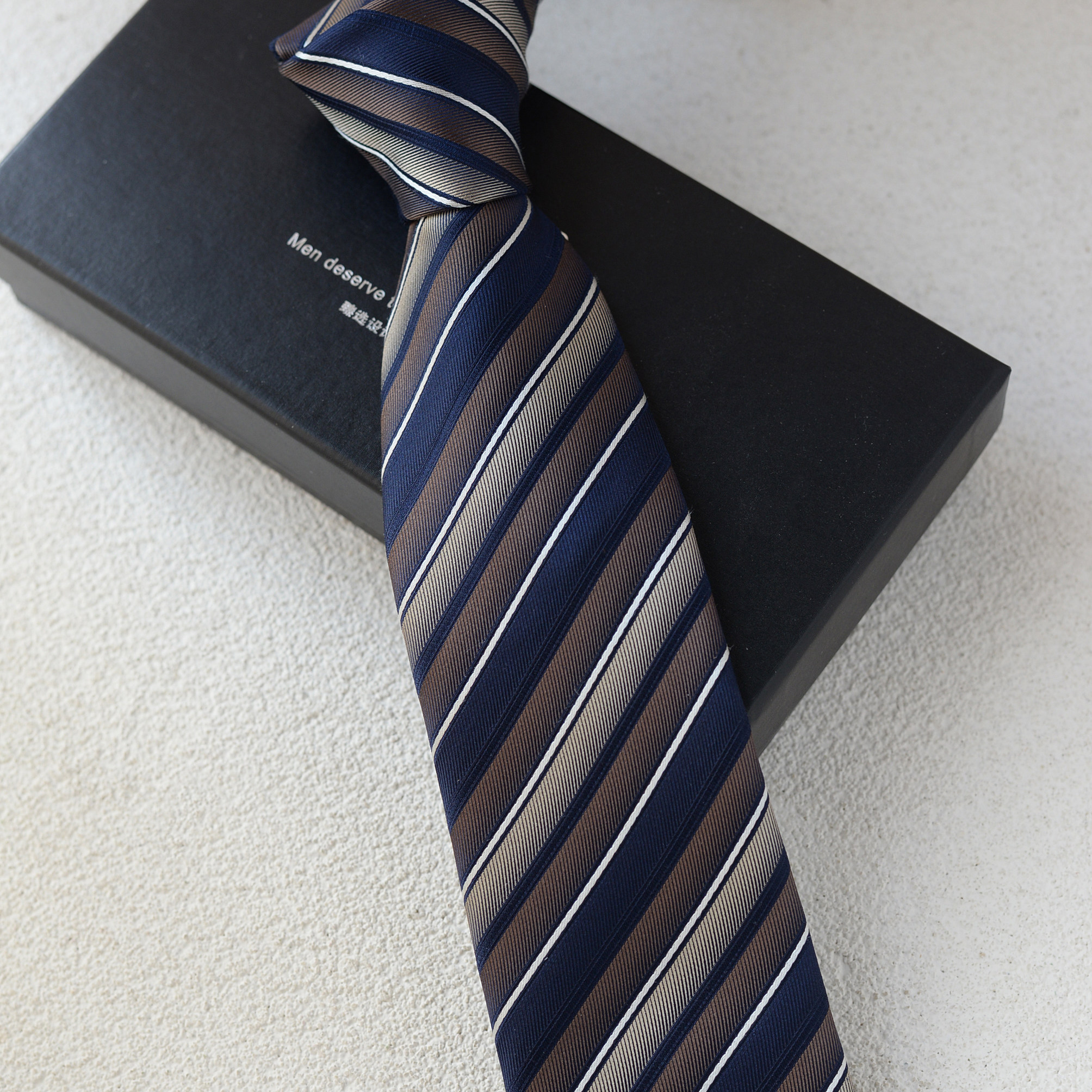 真丝领带复古商务条纹男士高档正装西装衬衫深蓝色手打箭头型百搭,淘宝优惠券,粉丝福利购,淘宝优惠卷