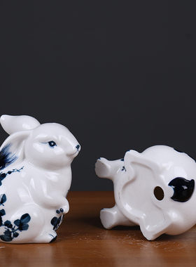 陶瓷装饰品现代冰裂手绘兔子摆件