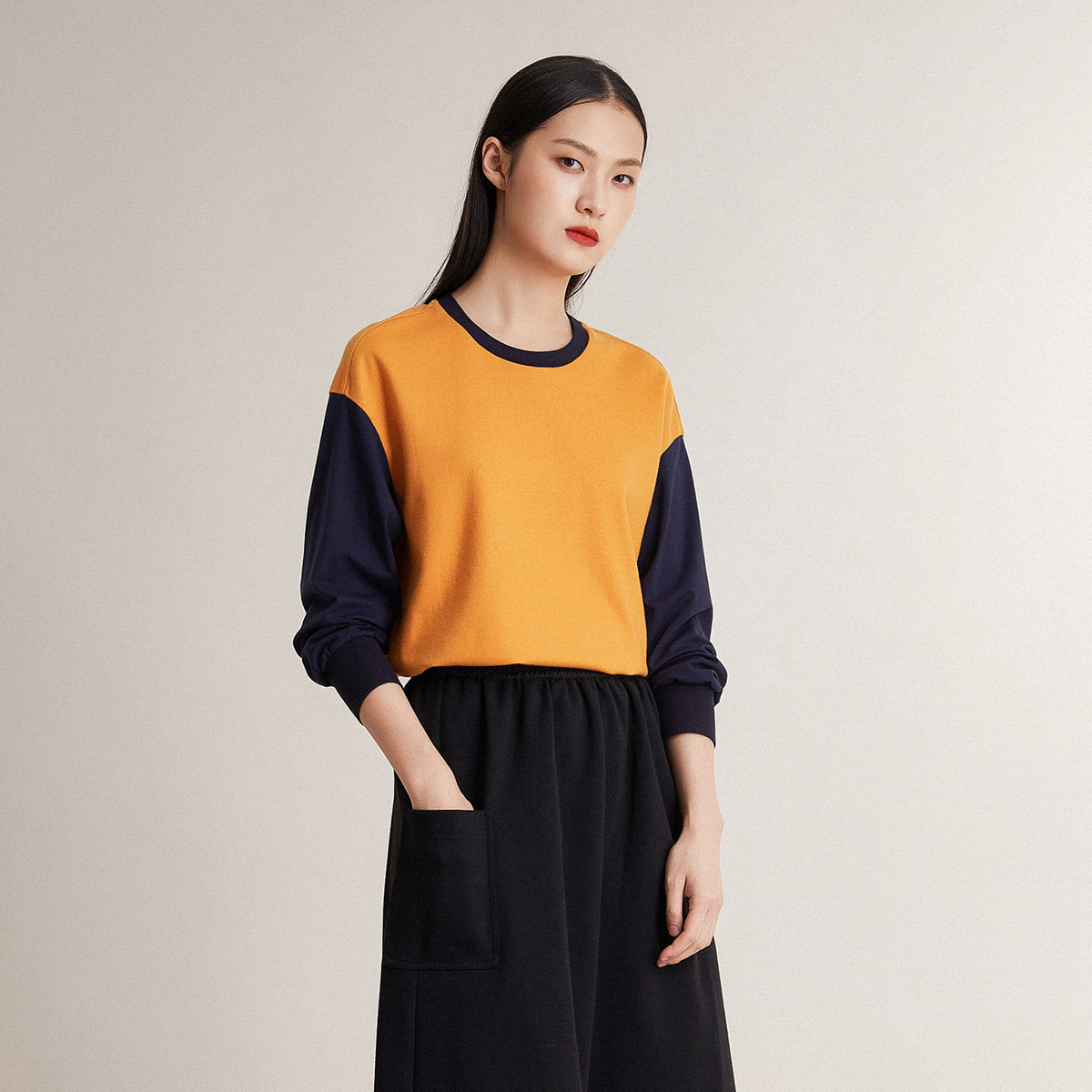 Pukka/蒲牌商场同款女装圆领卫衣宽松撞色设计感长袖羊毛套头衫秋