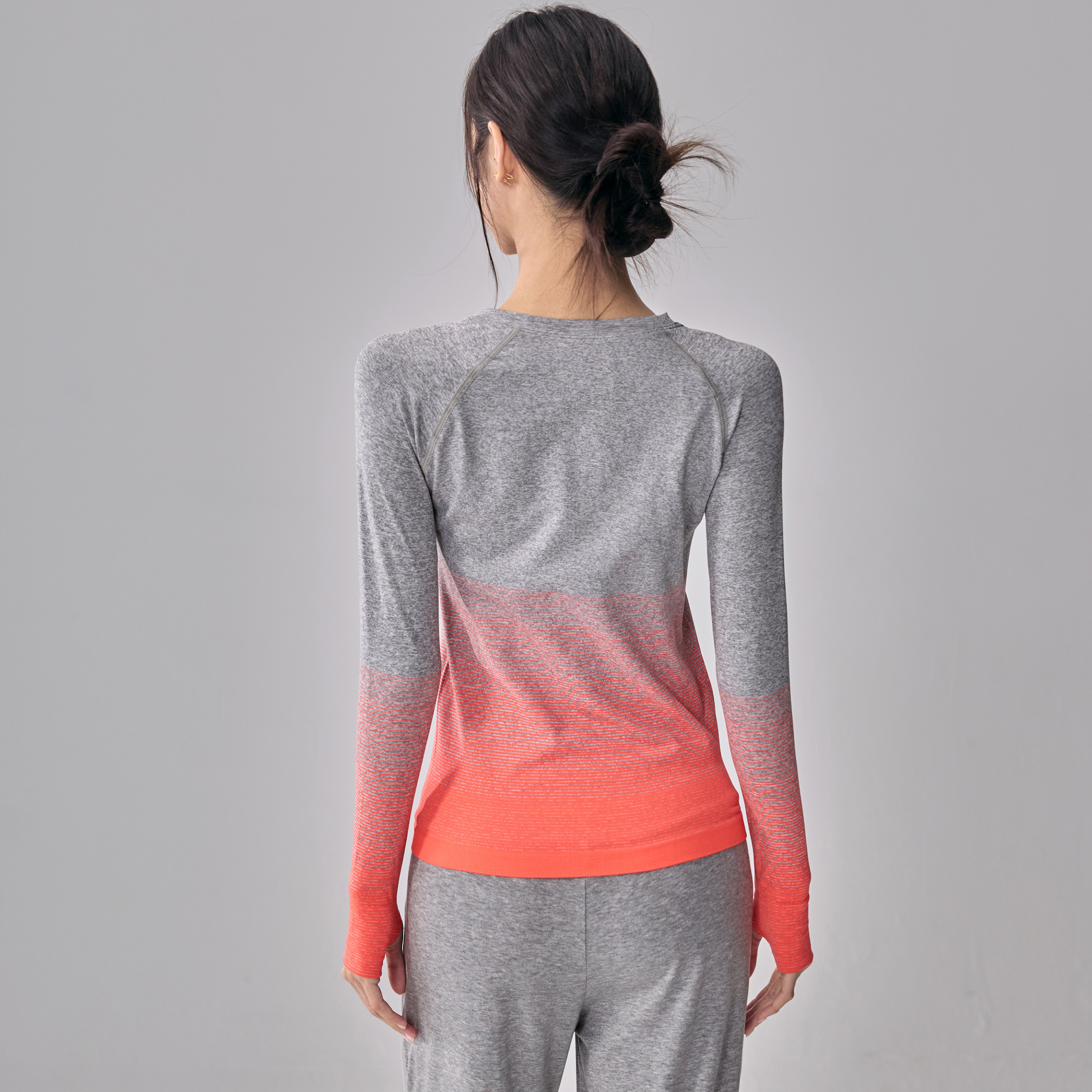 健身女孩渐变圆领瑜伽服长袖修身显瘦普拉提训练户外跑步运动上衣,淘宝优惠券,粉丝福利购,淘宝优惠卷