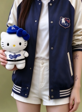 HelloKitty道奇联名毛绒挂件公仔