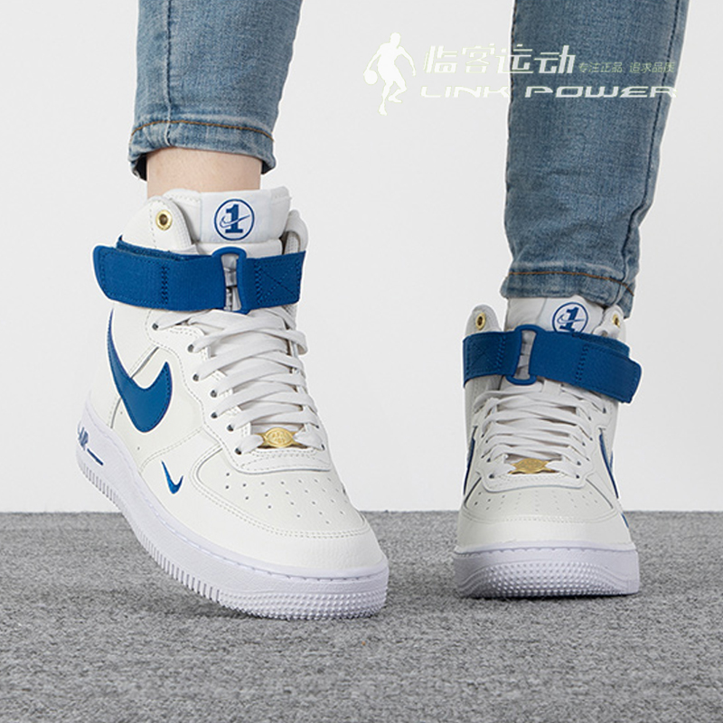 耐克女鞋Nike AIR FORCE 1圣诞款空军一号40周年板鞋 DQ7584-100