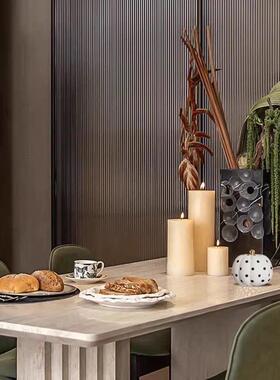 侘寂中古风样板房餐桌电视柜厨房高档永生花艺餐盘仿真面包组合