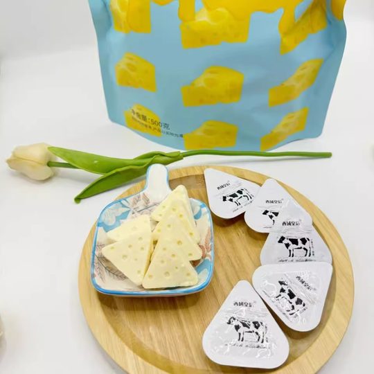 顺丰包邮西域皇后三角芝士奶块再制奶酪500g新疆特产儿童小零食