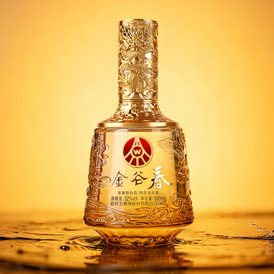金谷春52度龙纹礼盒白酒