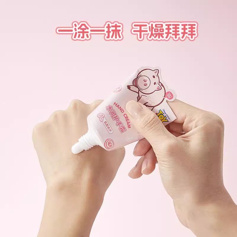 MINISO名创优品迪士尼联名护手霜小熊维尼火腿猪滋润补水便携保湿