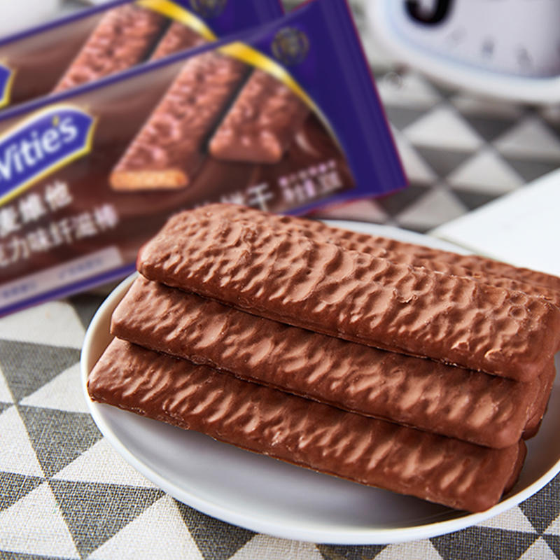 Mcvities/麦维他巧克力味涂层纤滋棒180g零食下午茶早餐代餐饼干 - 图1