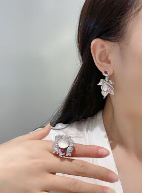 超美珠宝艺术重工镶嵌镀厚金镶嵌满钻玛瑙玉髓花朵百合花首饰套装