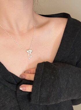 纯欲飘带蝴蝶结哑光锁骨链