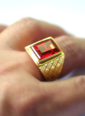 镀金红宝石戒指男士钛钢韩版指环