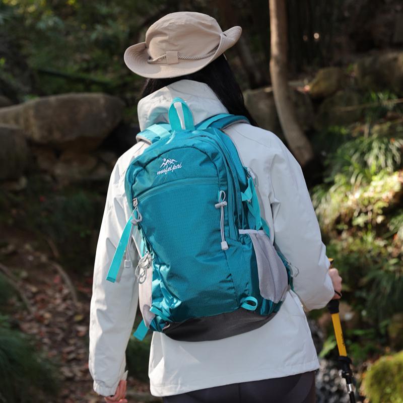 Lightweight and burden-reducing outdoor hiking bag for men and women, waterproof and wear-resistant hiking bag, multifunctional sports backpack