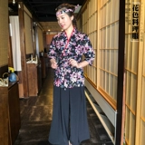 Кулинарные магазины и японские блюда в стиле японского стиля японского стиля приветствуют магазин суши -магазин Sakura Kitchen