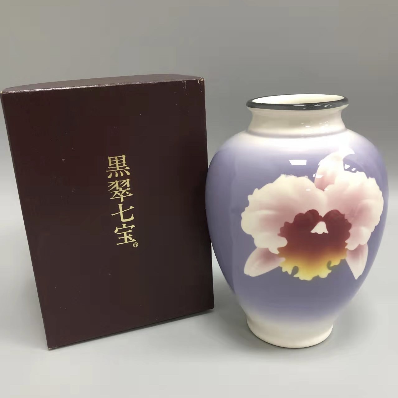 安藤七宝店 カトレア柄花瓶 受注製作 www.philsca.edu.ph