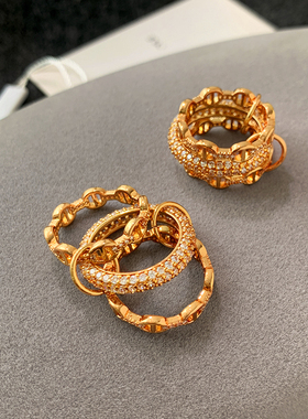 猪鼻子金色夸张戒指女