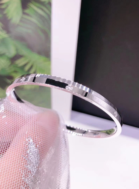 大气风学生送朋友纯银手镯