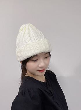 东大门秋冬尖顶麻花保暖毛线帽女