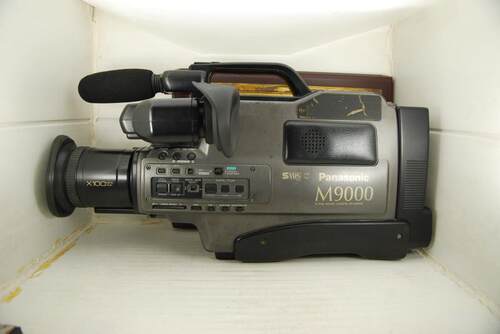松下 NV-M9000 专业摄像机 S-VHS 磁带卡带录像机 - 图0