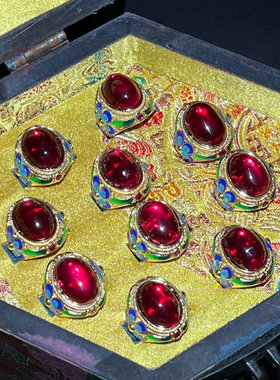 旧藏老银鎏金景泰蓝复古红宝石戒指女款藏银镶嵌蛋面烤蓝戒指套装