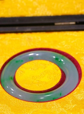 精品收藏级老翡翠女款手镯老坑冰种料老翠玉旺夫百搭款老玉手环