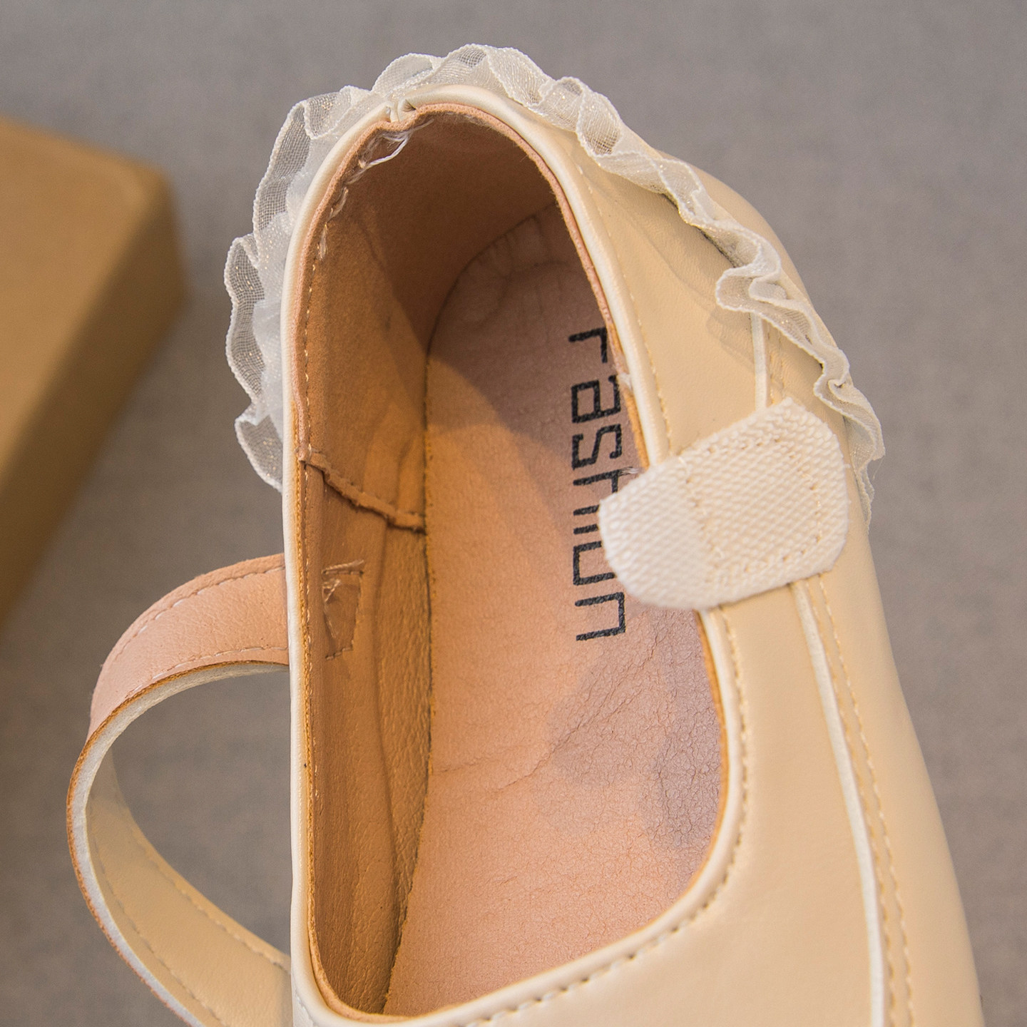 女童皮鞋2026春秋新款儿童鞋子小女孩公主鞋软底洋气豆豆鞋单鞋潮,淘宝优惠券,粉丝福利购,淘宝优惠卷