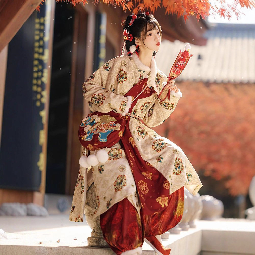 原创唐制汉服女2026新款圆领袍刺绣灯笼裤复原风冬季加绒拜年古装,淘宝优惠券,粉丝福利购,淘宝优惠卷