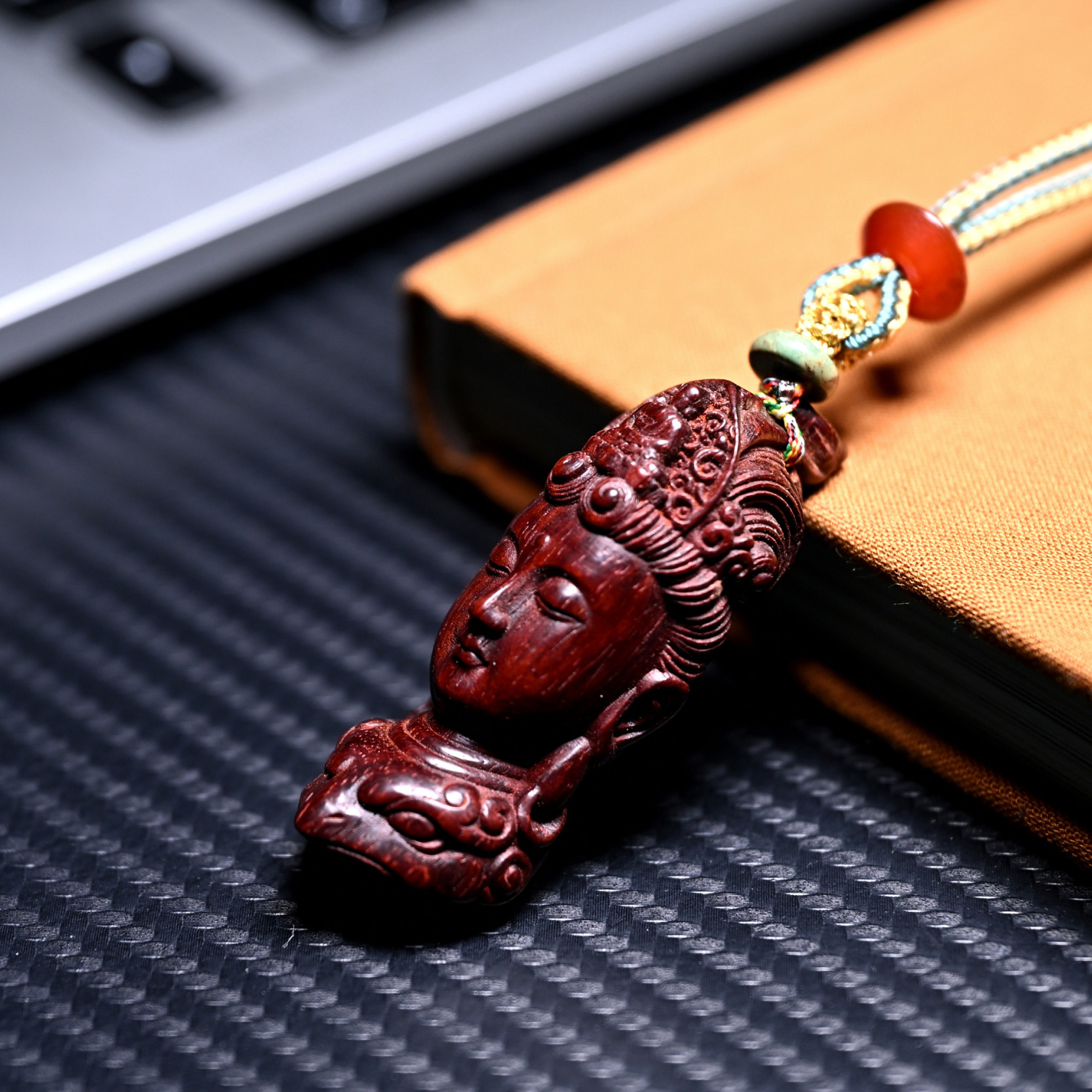 乐斋艺术·印度小叶紫檀观音吊坠守护神挂件文殊普贤菩萨项链佛牌 - 图0