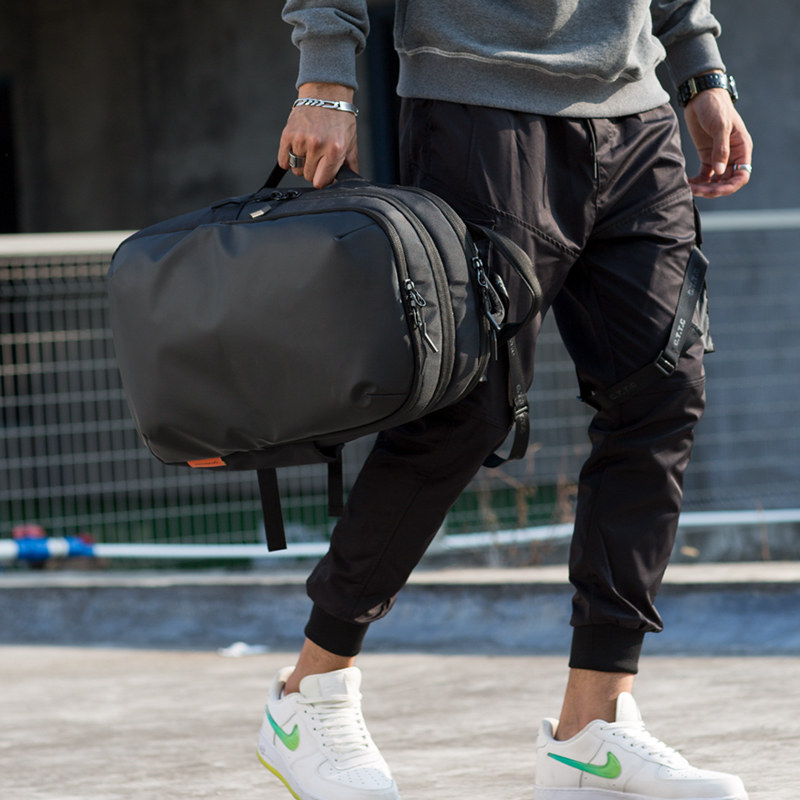 唐酷男士潮流休闲大容量手工双肩包 唐酷双肩背包