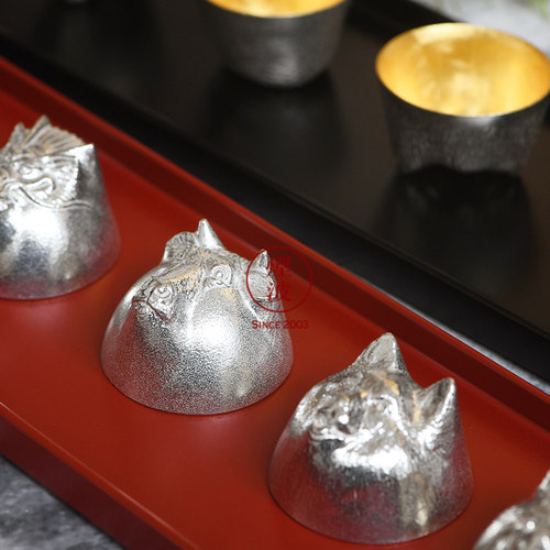 日本 高冈 能作锡器 十二生肖 金箔汤吞 酒杯 酒盅 - 图1