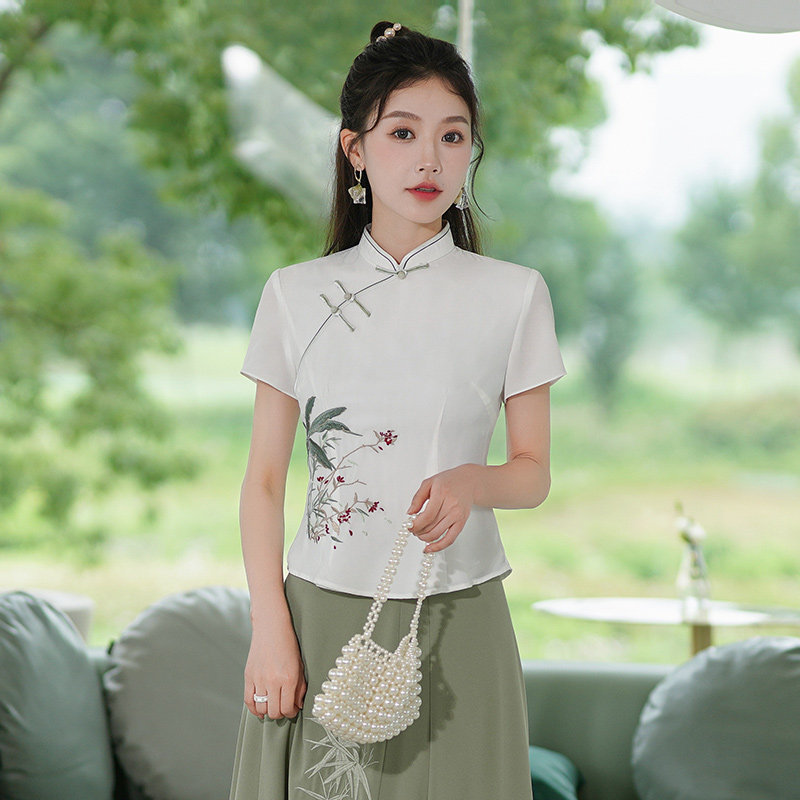  秀观唐服饰上衣