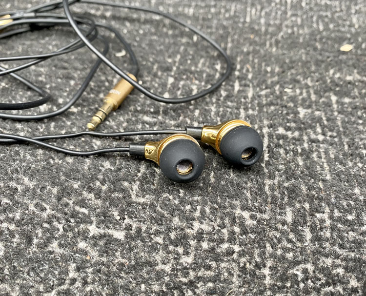 胜运mix  小金标 hifi级音质 耳机有线入耳式高音质带麦游戏通话 - 图2