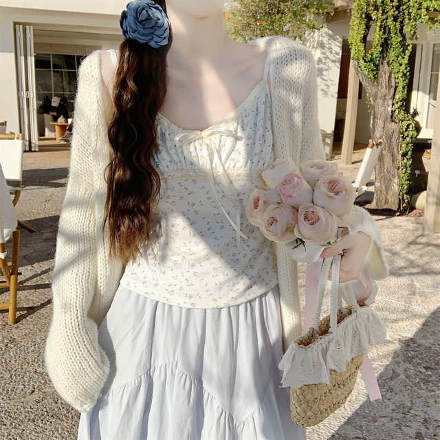 ເສື້ອກັນໜາວ modal floral suspenders