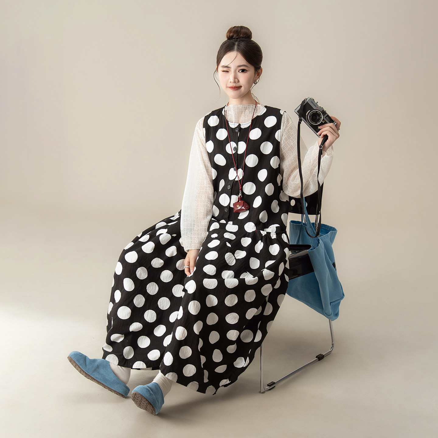 黑色慵懒风单排扣波点背带裤女春季新款休闲宽松显瘦阔腿裤连体裤,淘宝优惠券,粉丝福利购,淘宝优惠卷