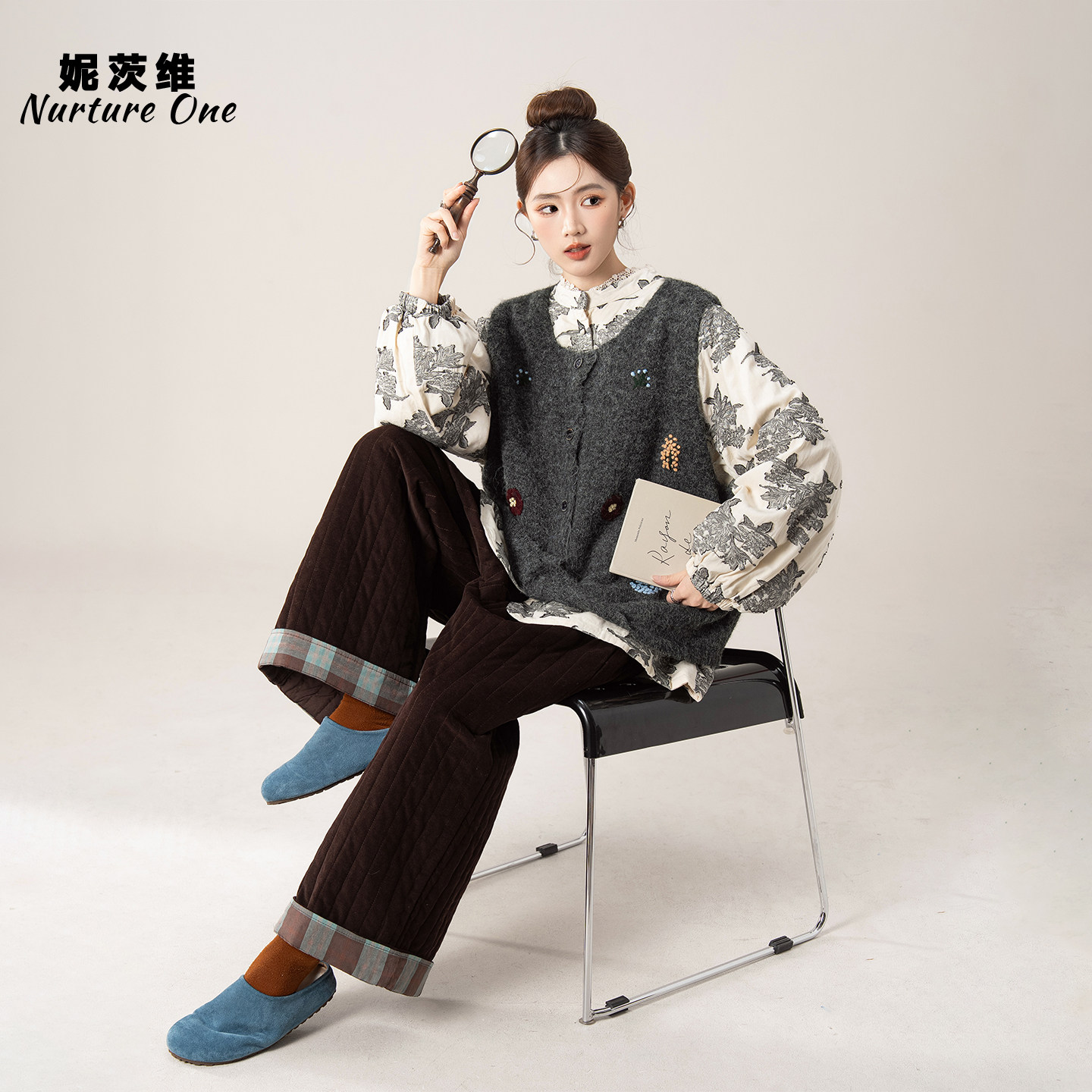 炭灰色立体花朵提花针织马甲女冬季新款叠穿夹棉印花长袖衬衫套装,淘宝优惠券,粉丝福利购,淘宝优惠卷