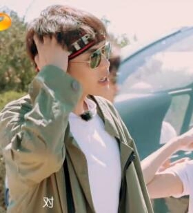 花儿与少年太阳眼镜张若昀同款