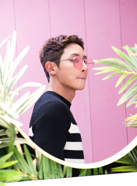 韩国情侣刘涛林志玲太阳眼镜