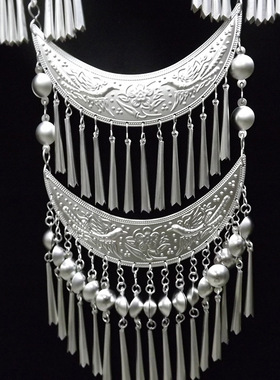 彝族图腾月牙摄影复古风长项链