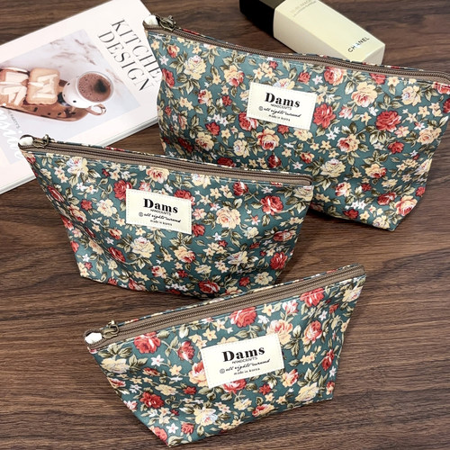 韩国进口DAMS温柔优雅花朵防水化妆包女便携式收纳包小号中号大号 - 图2