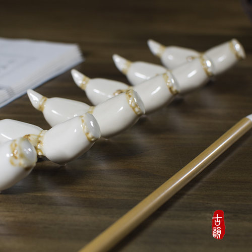 景德镇陶瓷可爱笔搁笔架山手工莲藕文房创意日式家用筷架筷托摆件 - 图1